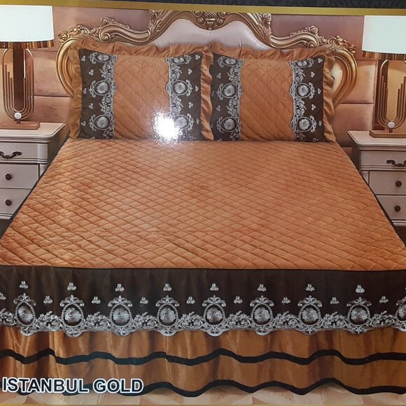 Istanbul Gold Luxury Velvet Coverlet with Ruffle Vintage Royal Design Bedspread - Picture 4 of 6